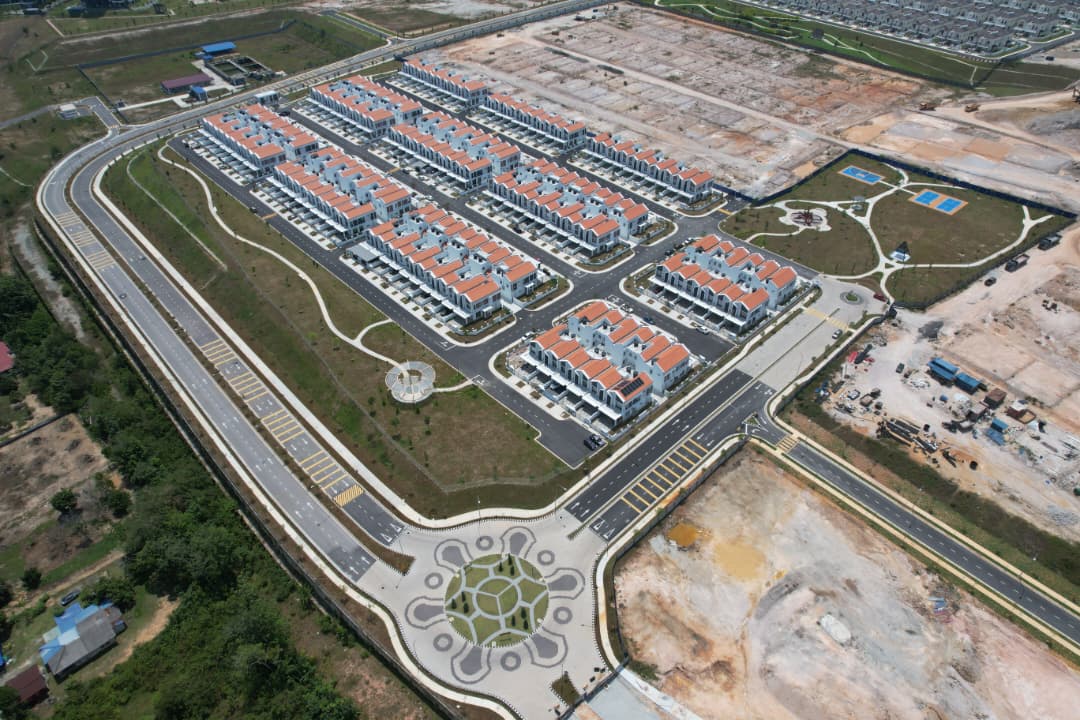 Phase 1: Certificate Of Completion And Compliance obtained on 19 Mar 2025
Phase 2: Roadwork of the said building in progress as of 22 Oct 2025
