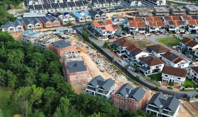 Site photo Bandar Kinrara Anggun Villa 2 Phase 7A7B as at 22/09/2025 - 55% site progress - The roofing, electrical wiring, plumbing (without fitting), gas piping (if any) and internal telecommunication trunking and cabling to the said building.