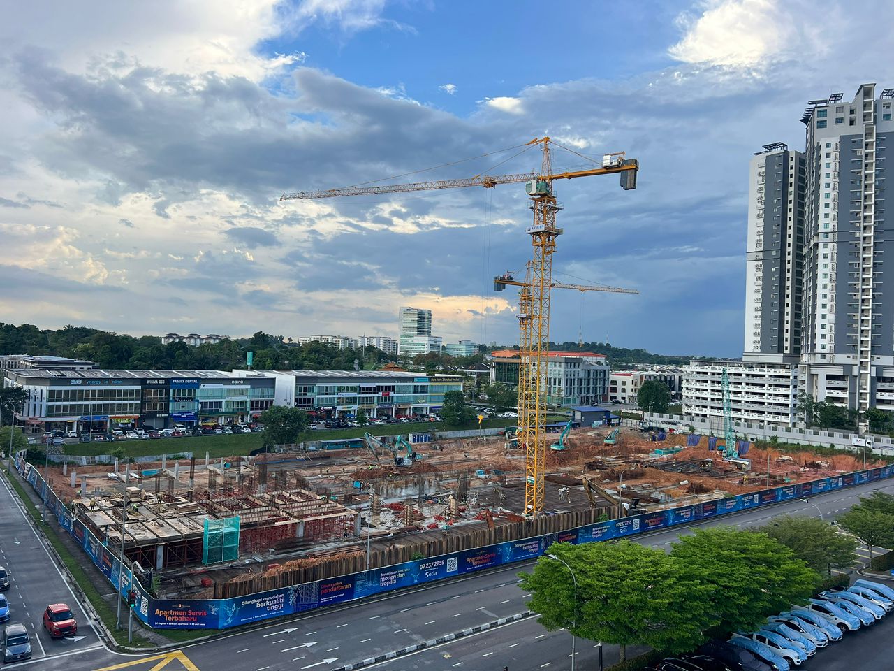 01/10/2025
- Foundation and structural work in progress.
