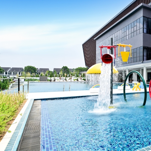 The swimming pool