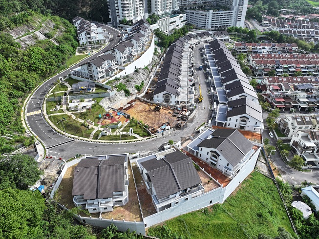 JARDIN | Type 4B - Certificate of Completion and Compliance obtained on March 2025.