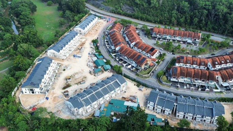 Site photo Bandar Kinrara Irama Villa 4 Phase 7A4D as at 22/09/2025 - 55% site progress - The roofing, electrical wiring, plumbing (without fitting), gas piping (if any) and internal telecommunication trunking and cabling to the said building.