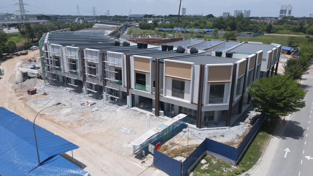 Bayu Prisma as at 1/9/2025 - The reinforced framework, walls, including the roofing of the said building are currently in progress.
